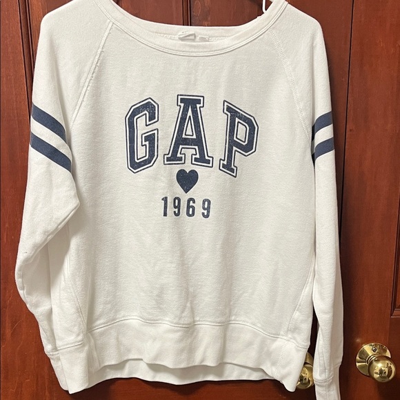 GAP Sweaters - GAP Women's Cream and Navy Sweatshirt